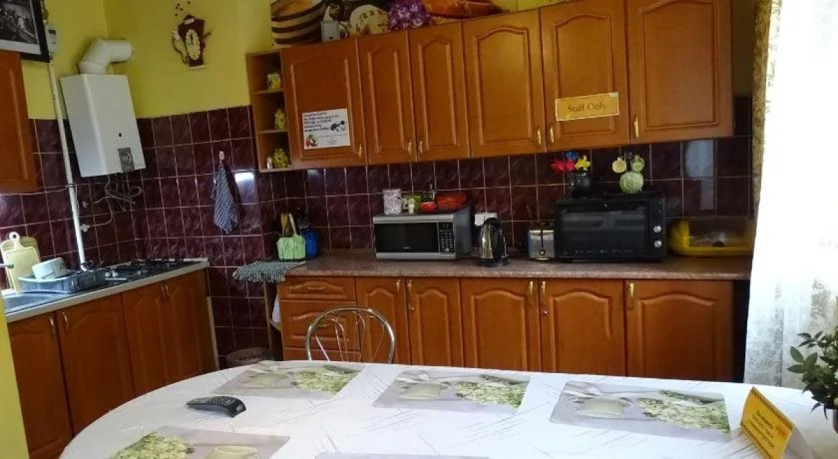 Akteon Lindros Hostel