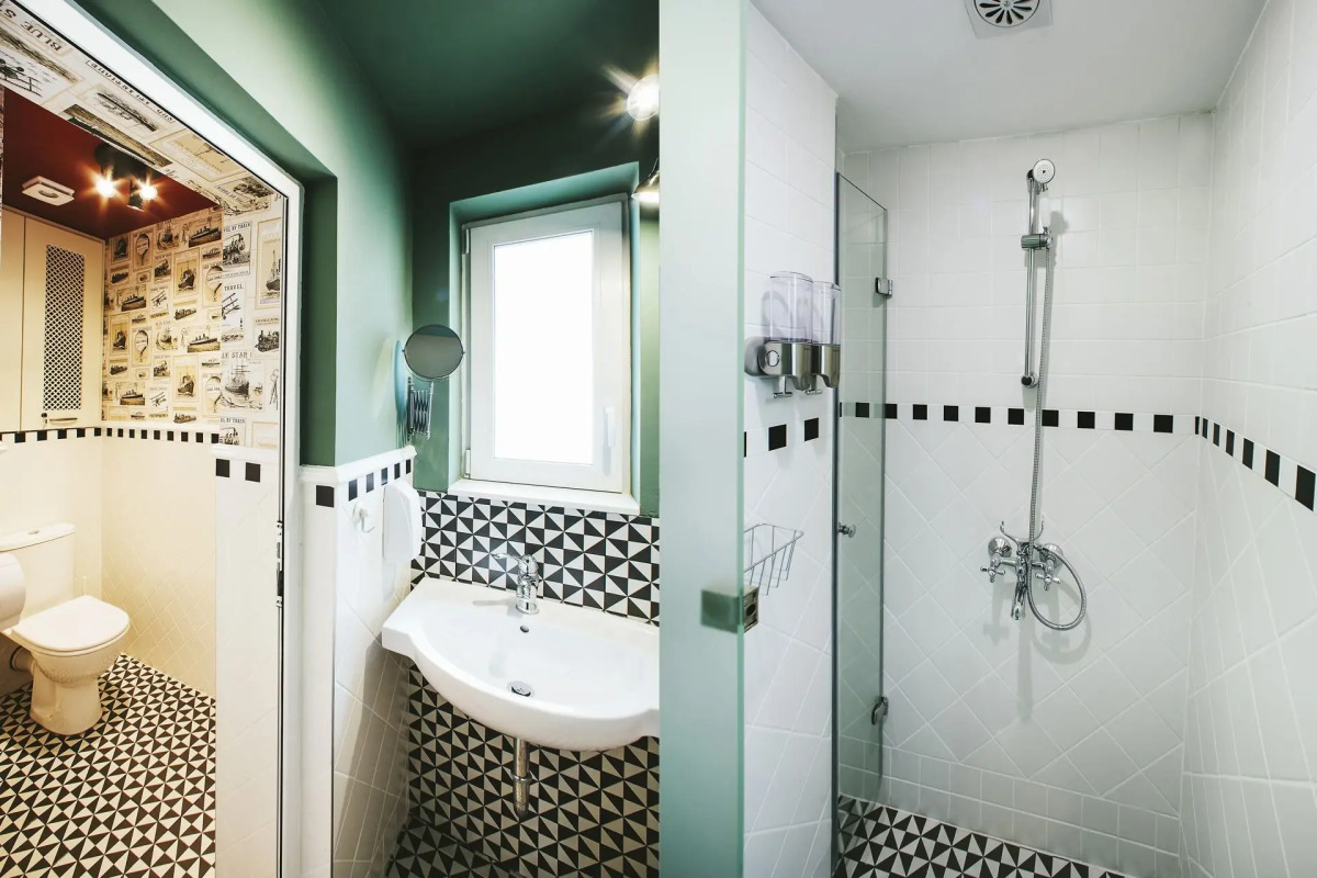 5 Vintage Guest House