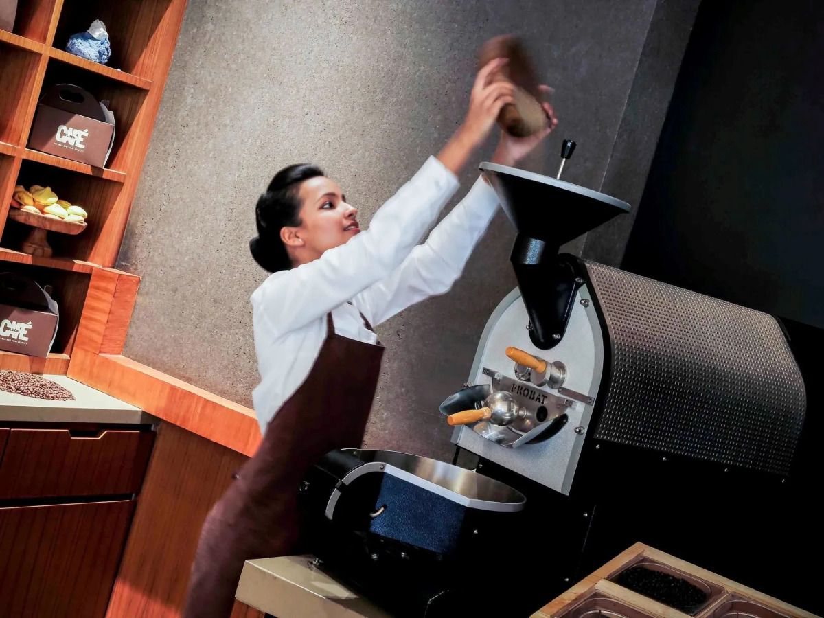 Pullman New Delhi Aerocity Hotel