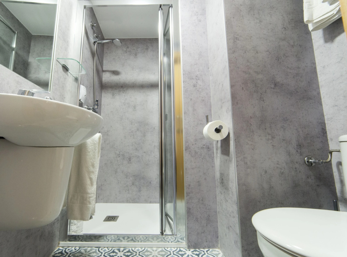 Sweet Hotel Continental