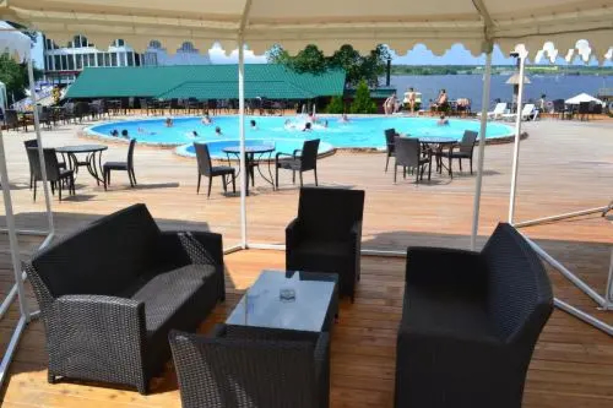 Адмирал Яхт-клуб