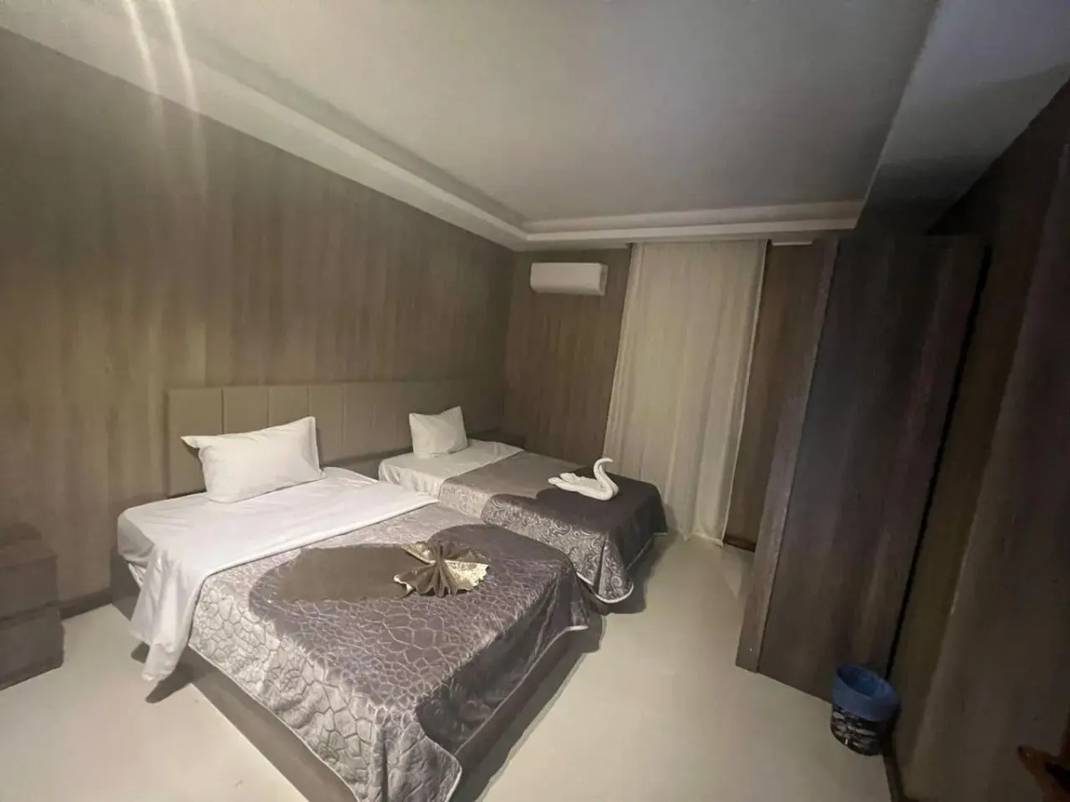 Rotana Palace Suites