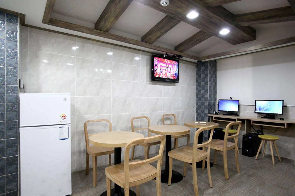 K-POP GUESTHOUSE Seoul Station