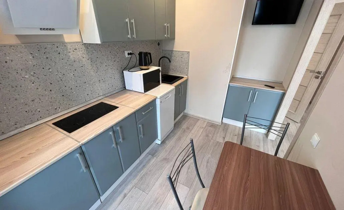 Апартаменты на улице Александра Полина 1