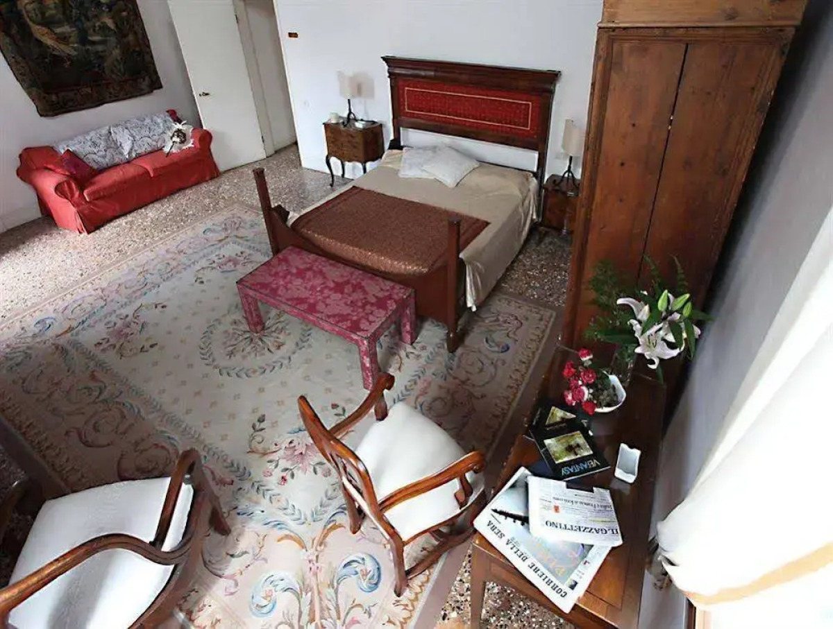 Palazzo Contarini Della Porta Di Ferro