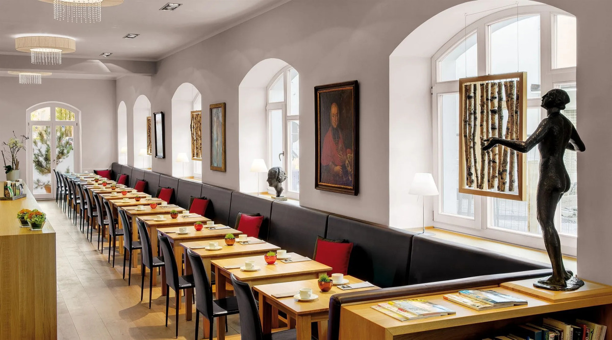 Alpen Hotel München