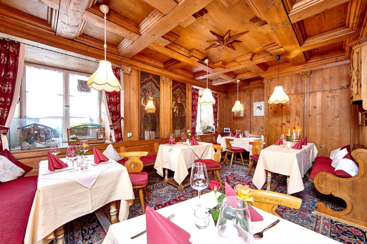 Alpenrose Traditionsgasthof Mittenwald