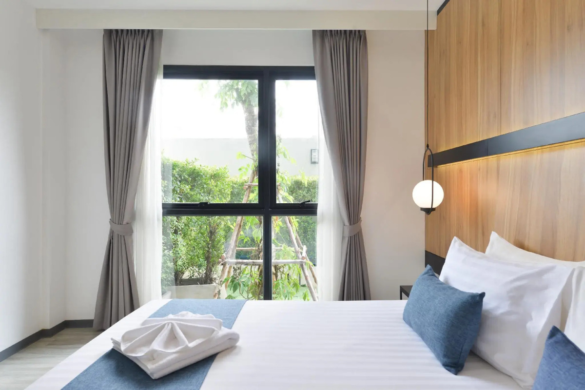 Gate43 Airport Hotel