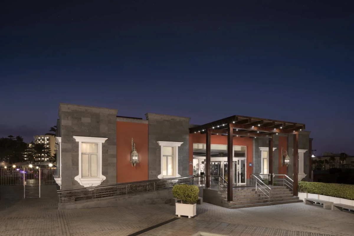 Отель HD Parque Cristóbal Gran Canaria