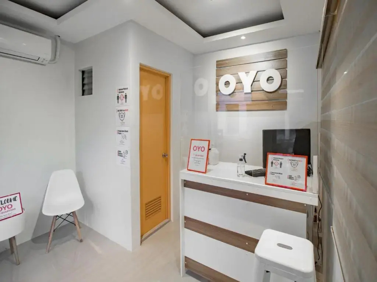 OYO 605 The Quarters