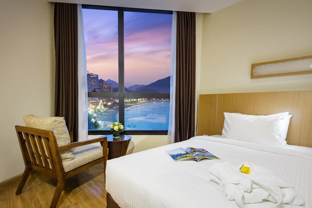 Starcity Hotel & Condotel Beachfront Nha Trang