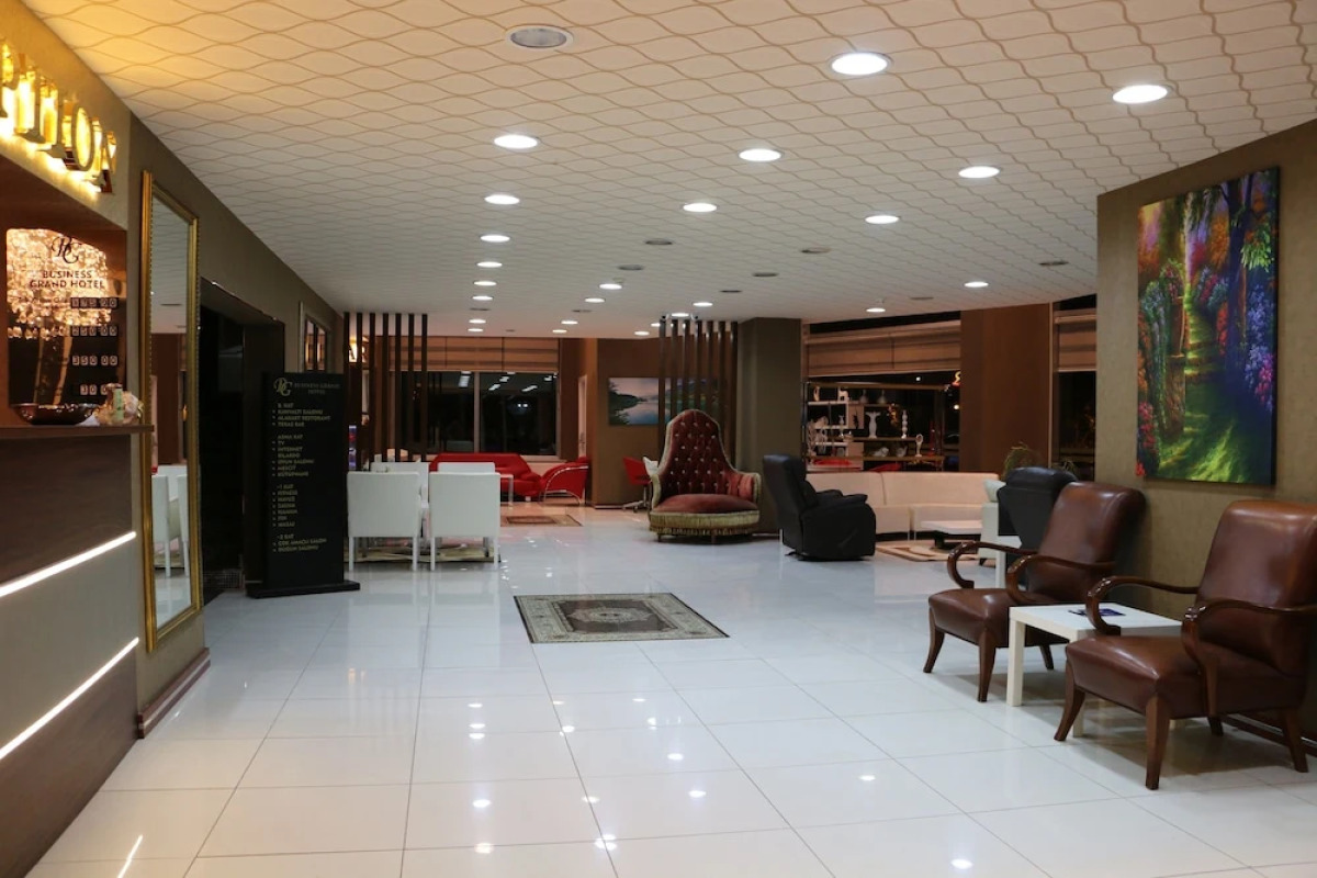 Business Grand Hotel