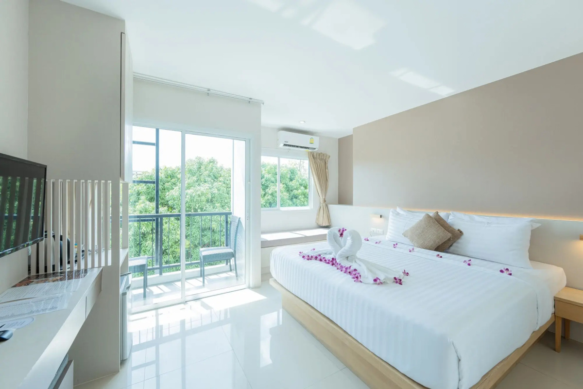 La Vista Patong Hotel