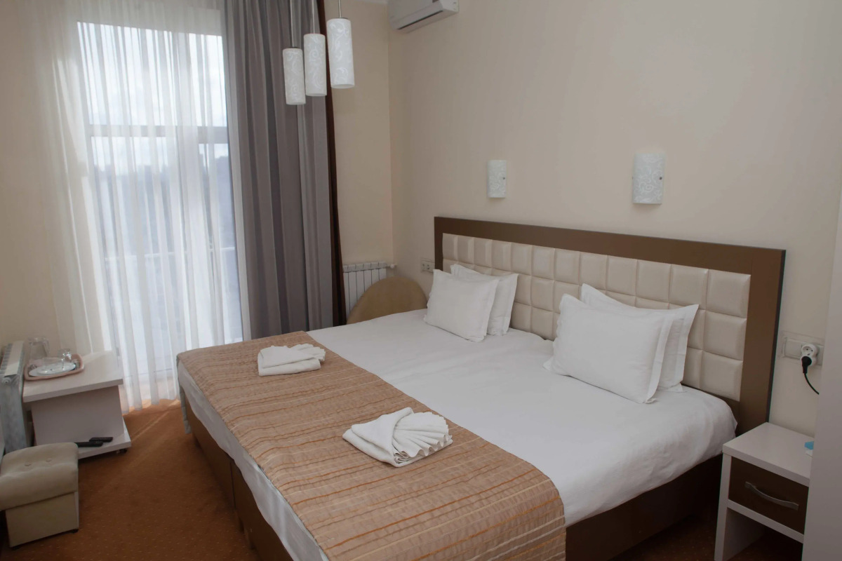 Мини-отель «Седьмое небо», ул. Евгения Коновальца