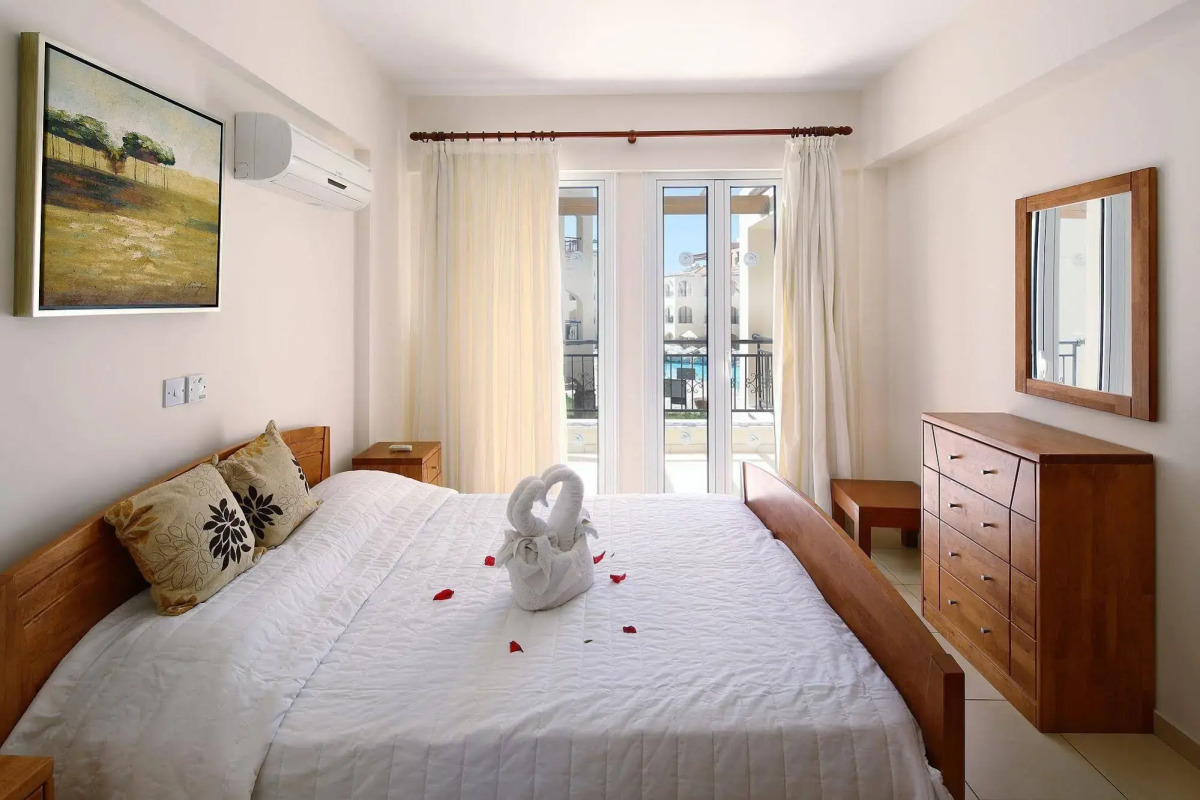 St Nicolas Elegant Residence