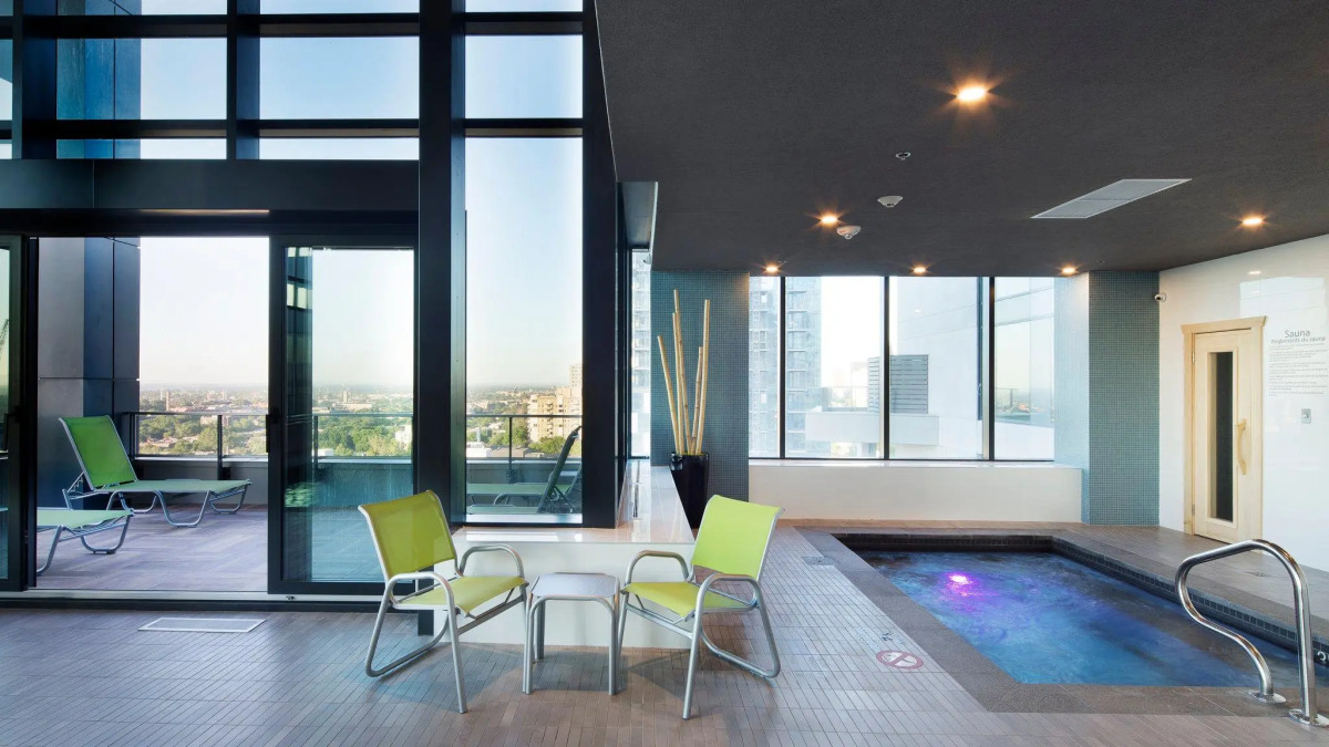 Holiday Inn Hotel & Suites Montreal Centre-ville Ouest by IHG