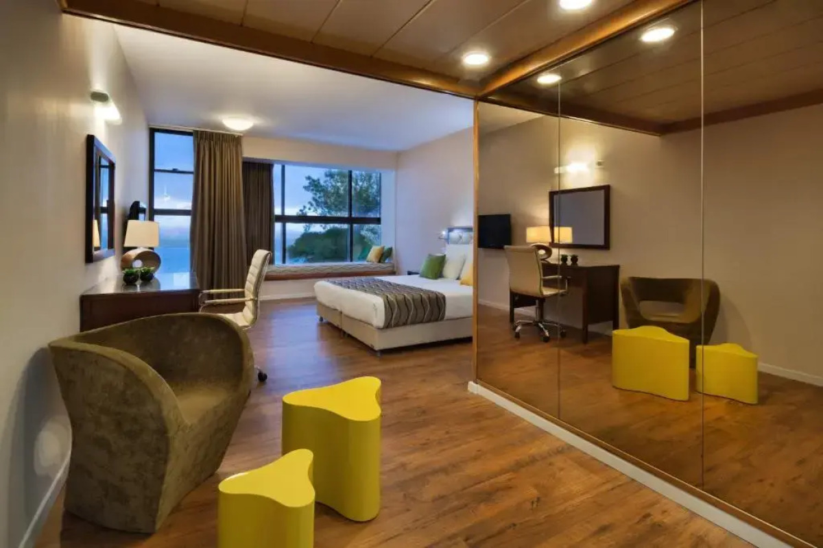 Bay View Haifa Hotel
