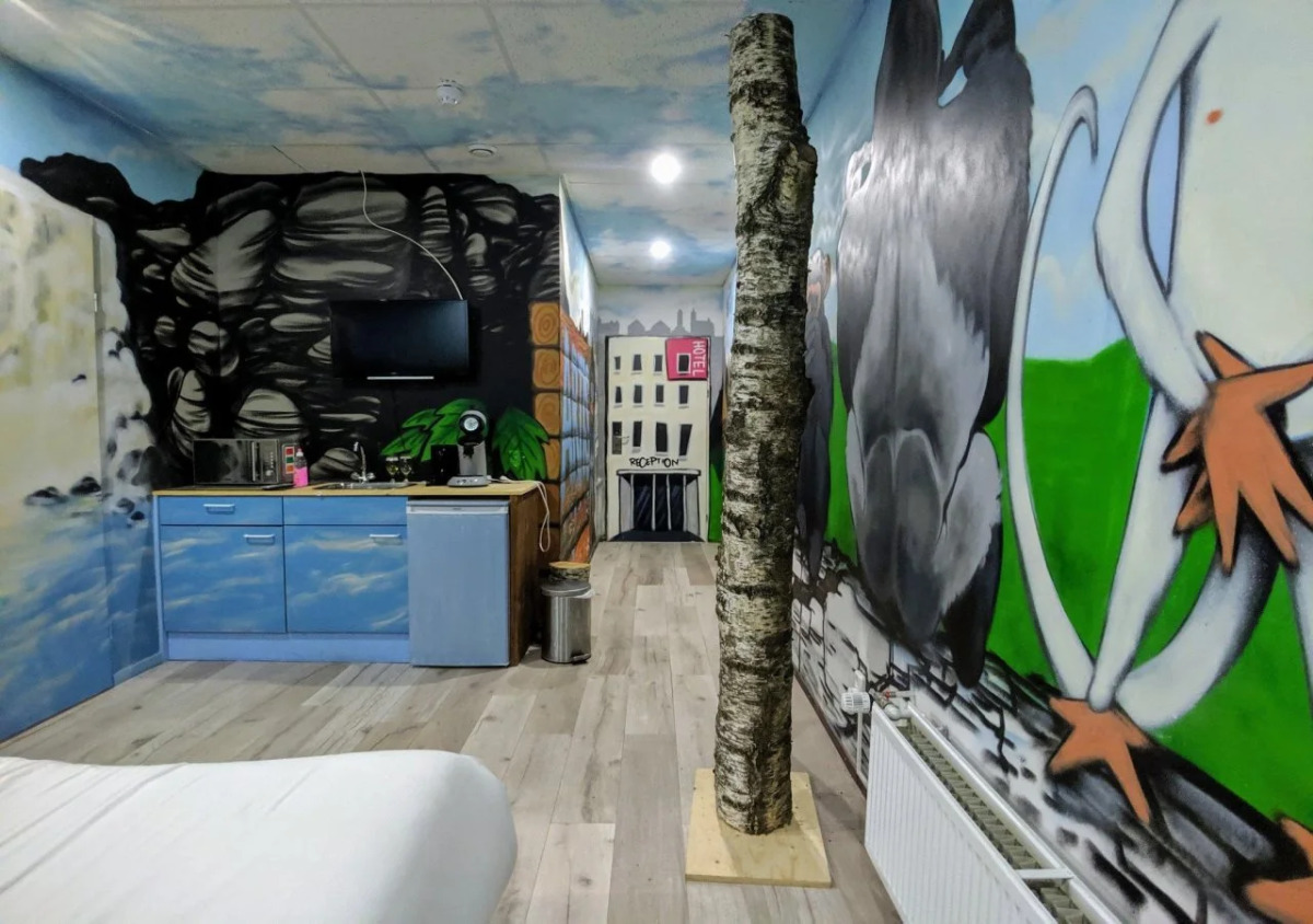 Amsterdam Teleport Hotel