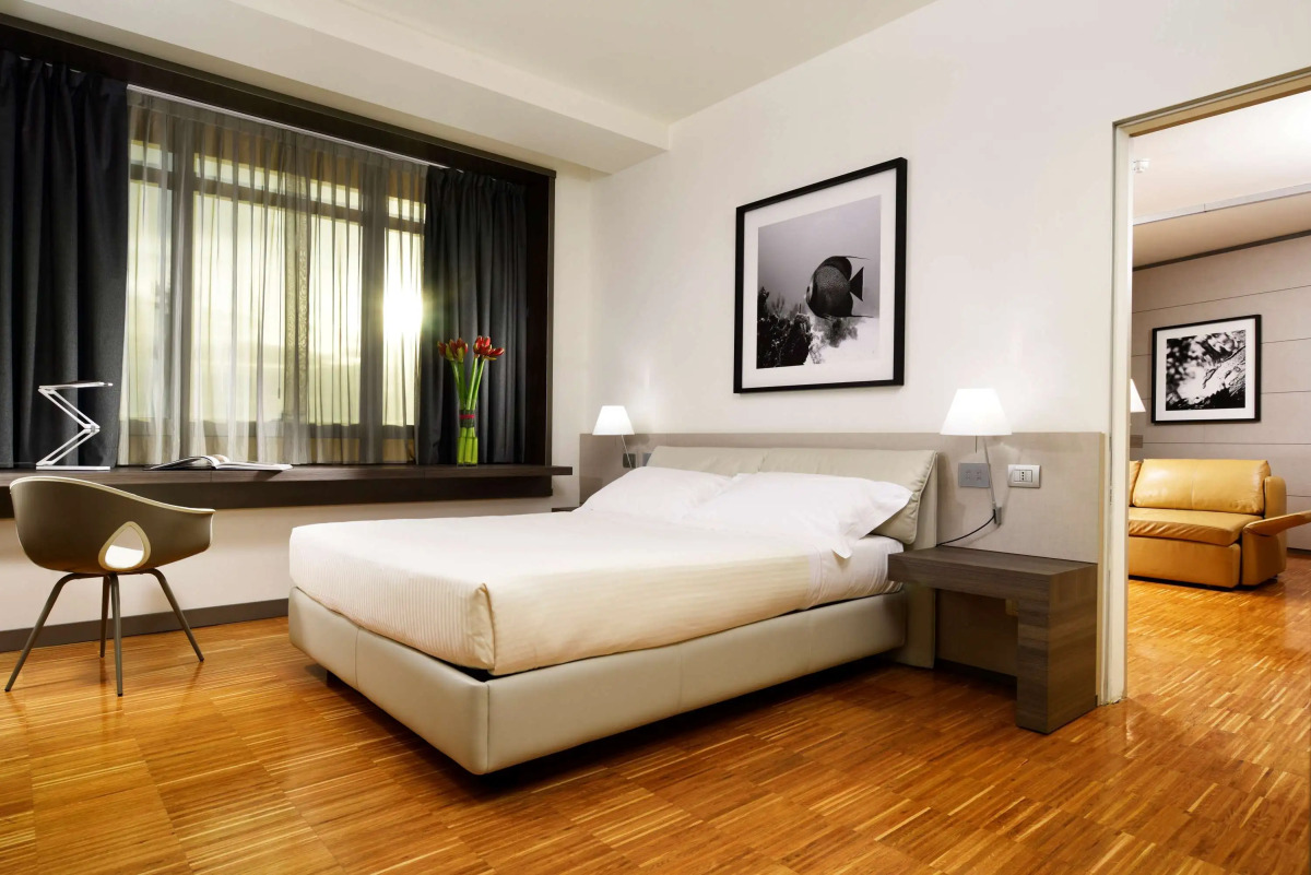 Отель Unahotels San Vitale Bologna