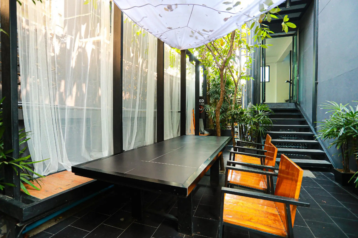 BED Phrasingh Hotel - Adults Only