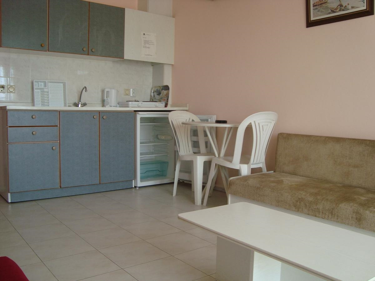 Golden Moon Apart Hotel