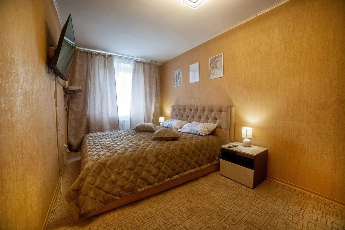 Апартаменты на улице Октябрьской Революции 38