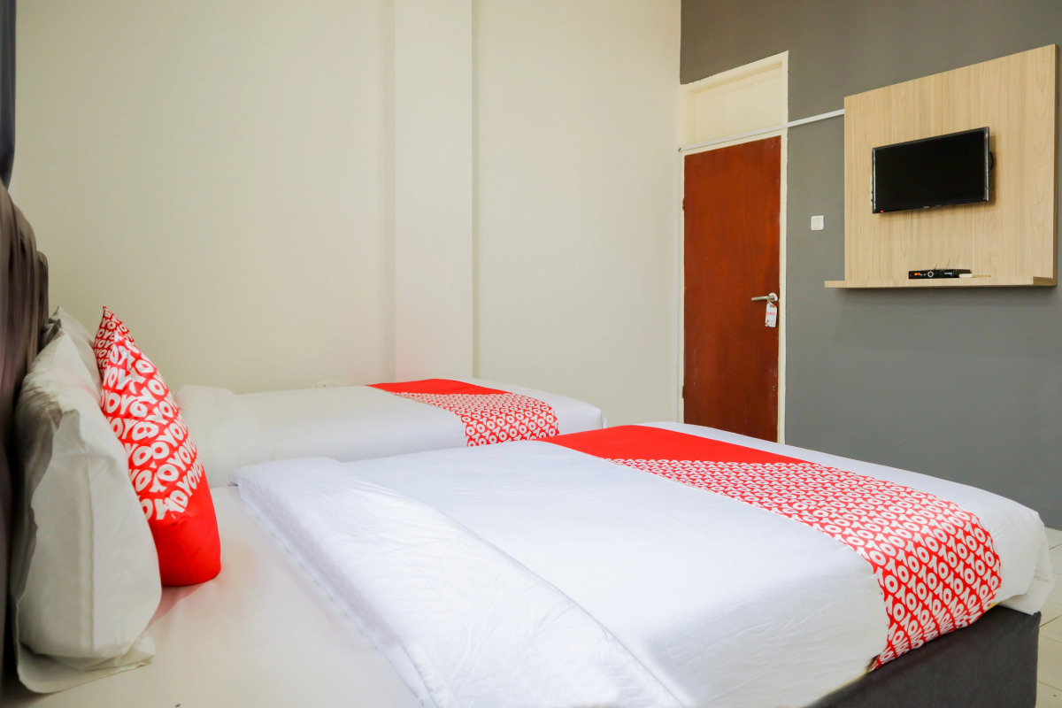 OYO 1111 Pasar Baru Inn