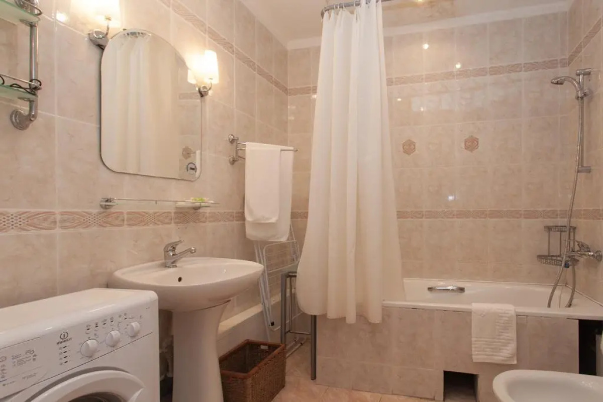 Отель Золотой Берег