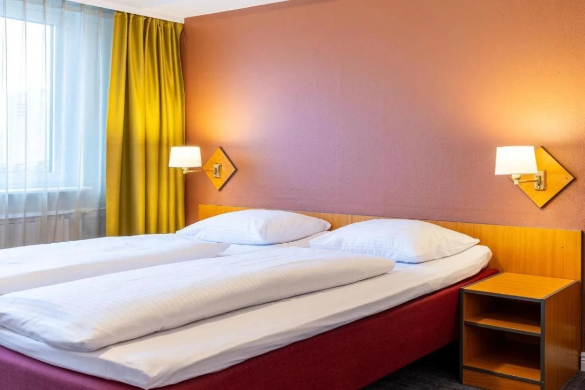 Good Morning + Berlin City East