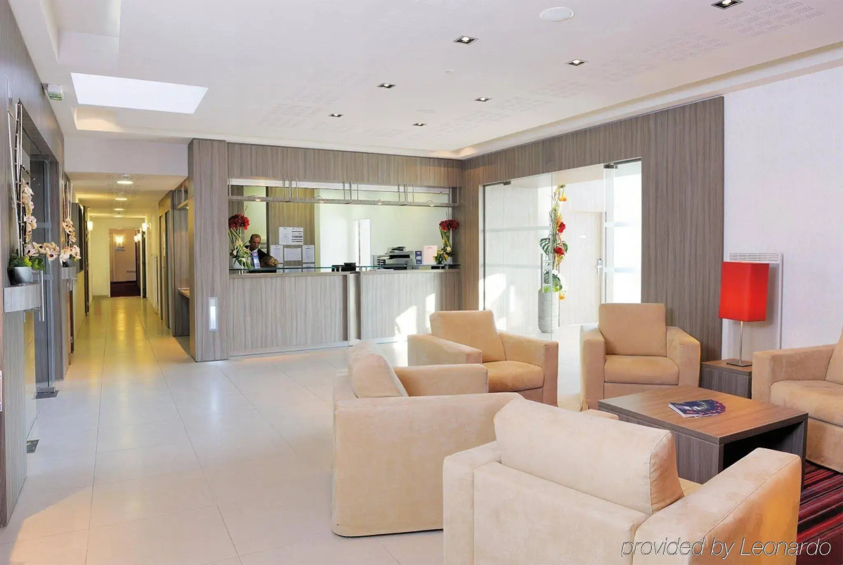 Residhome Paris-Guyancourt