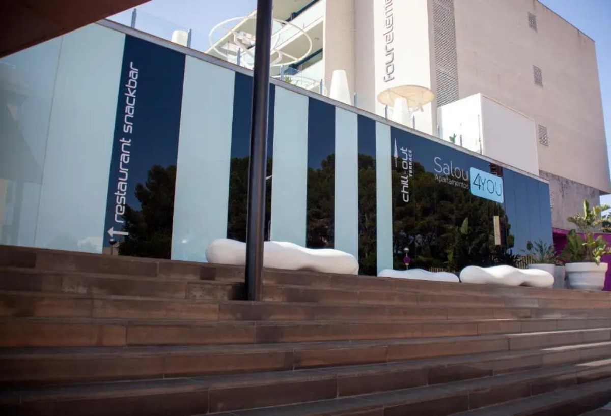 Apolo Suites Rentalmar