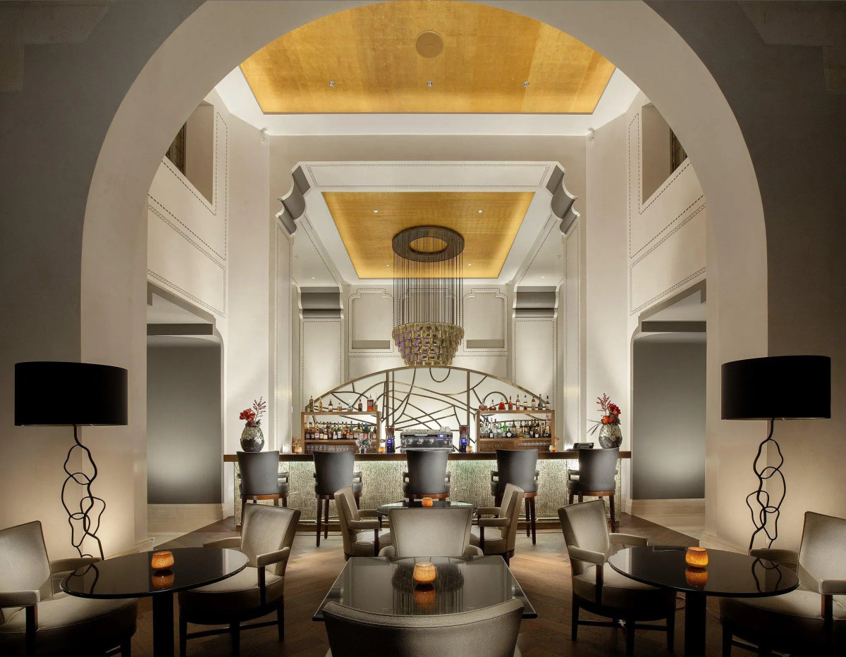 Royal Savoy Hotel & Spa