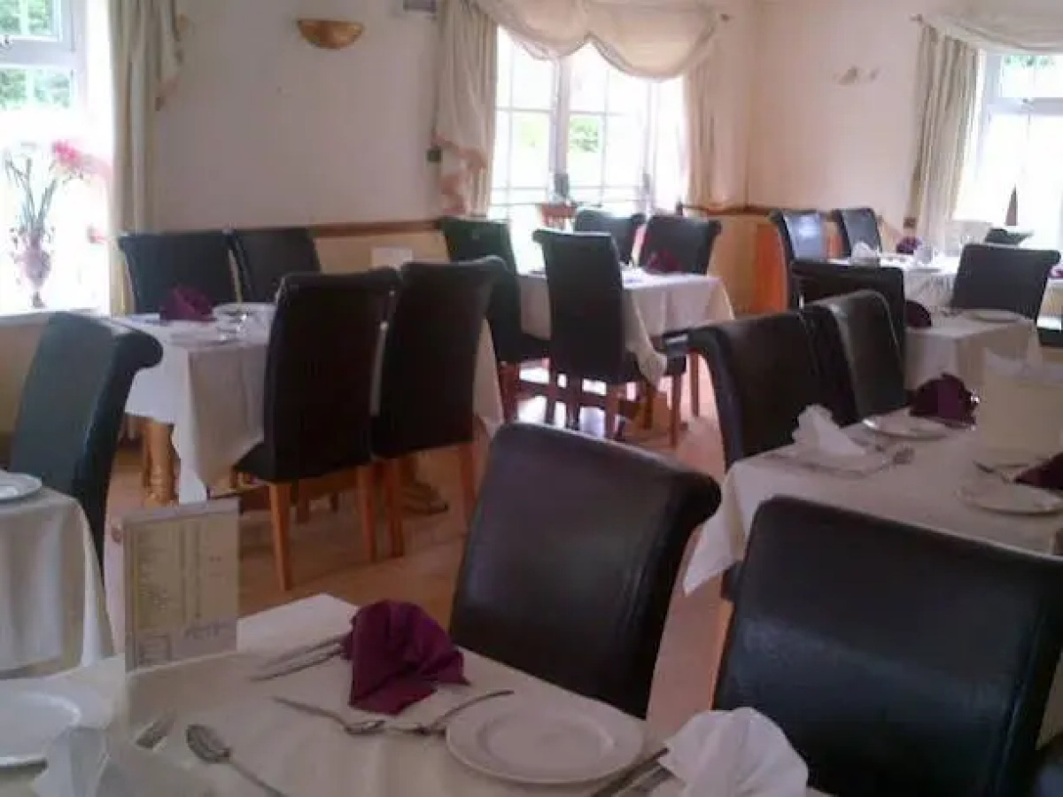 Gables Hotel & Restaurant