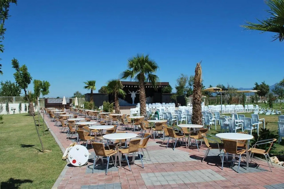 Port River Hotel & Spa