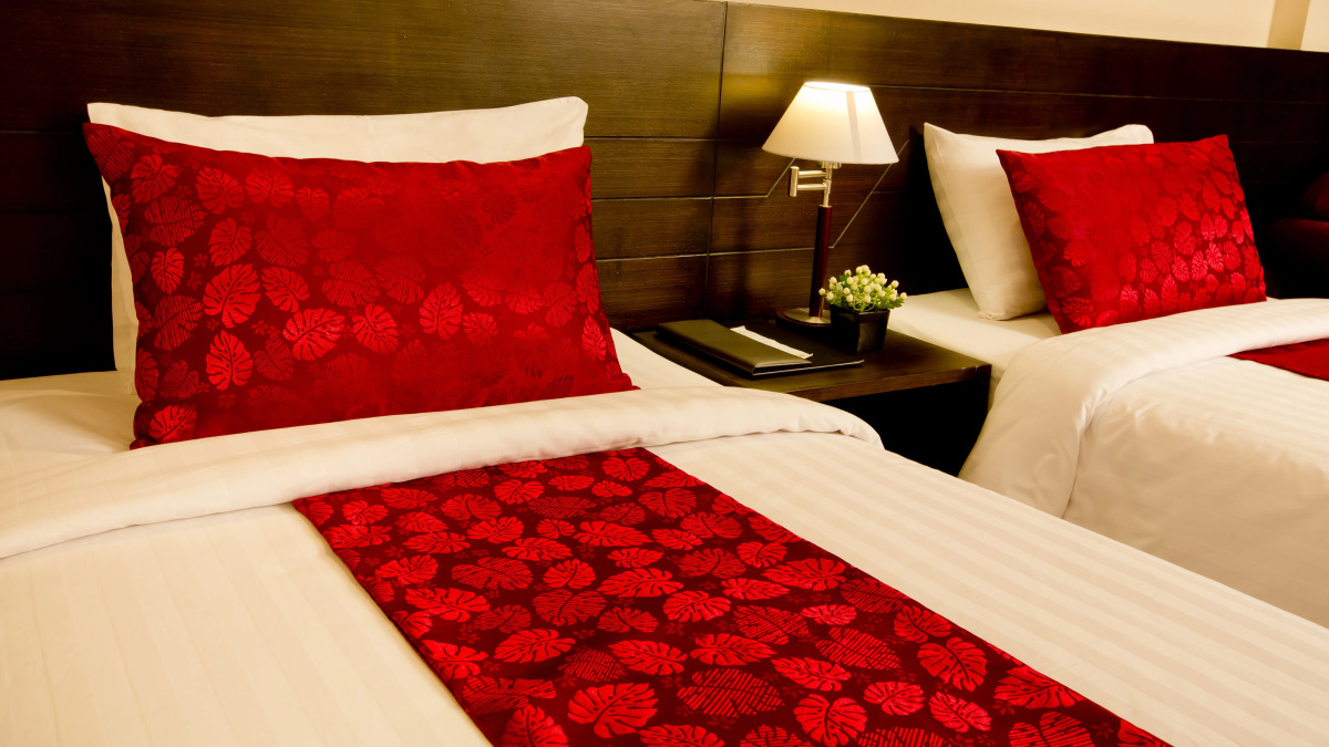 Sinsuvarn Airport Suite