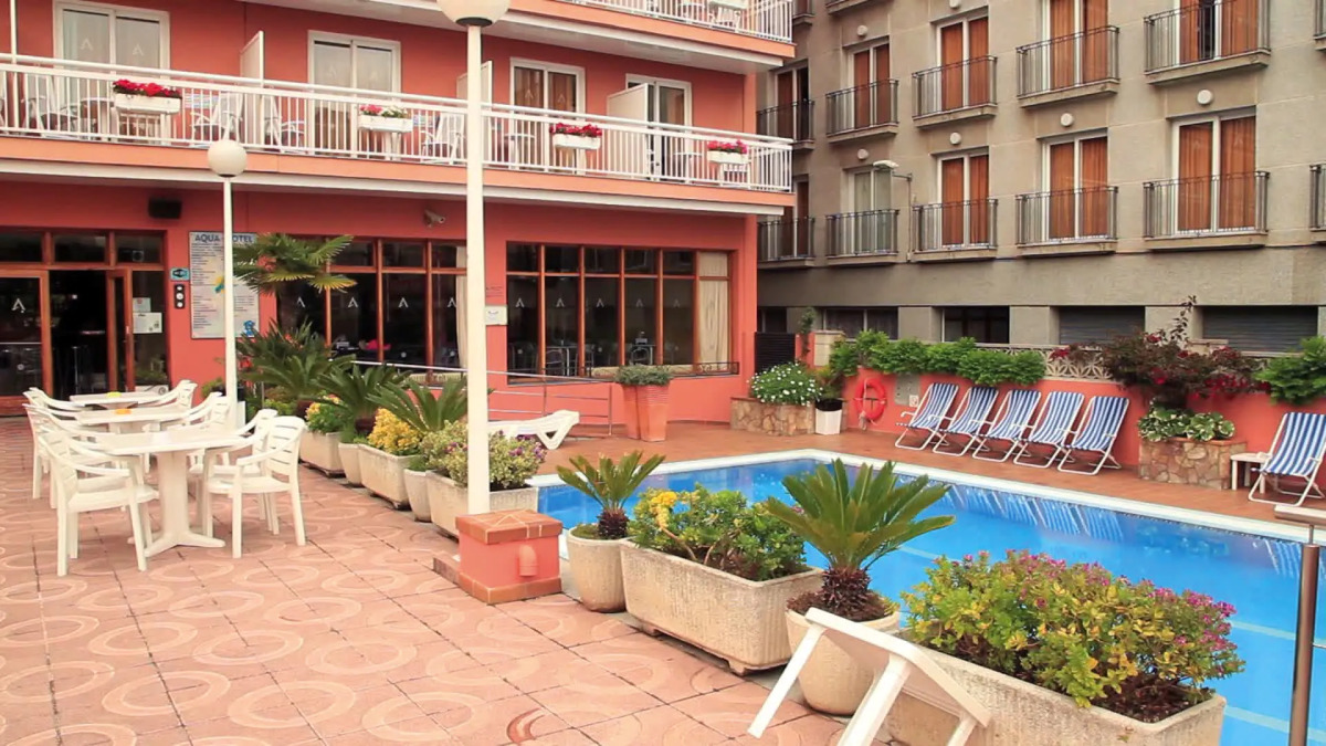 AQUA Hotel Bertran Park