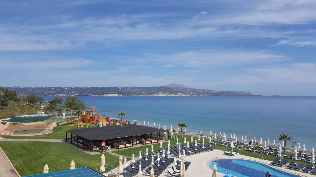 Kiani Beach Resort Family