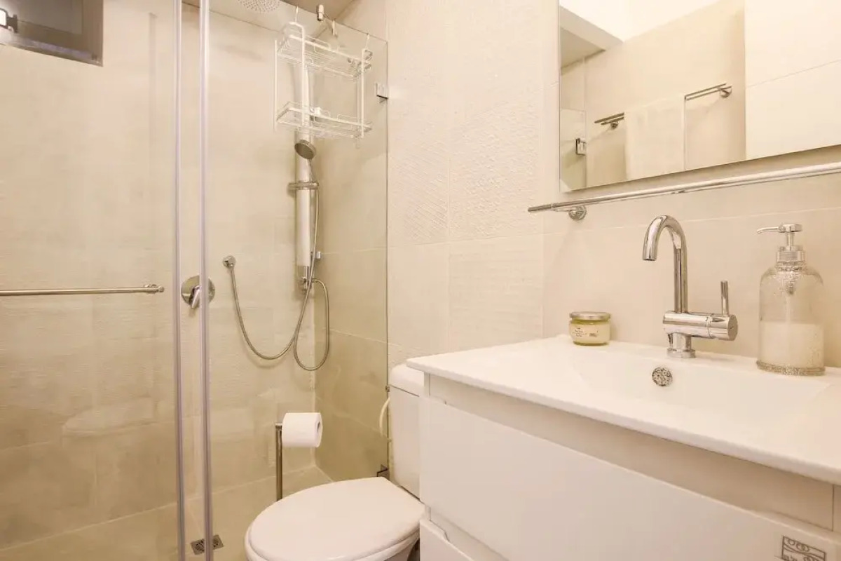 1 BR with Patio in City Center by FeelHome