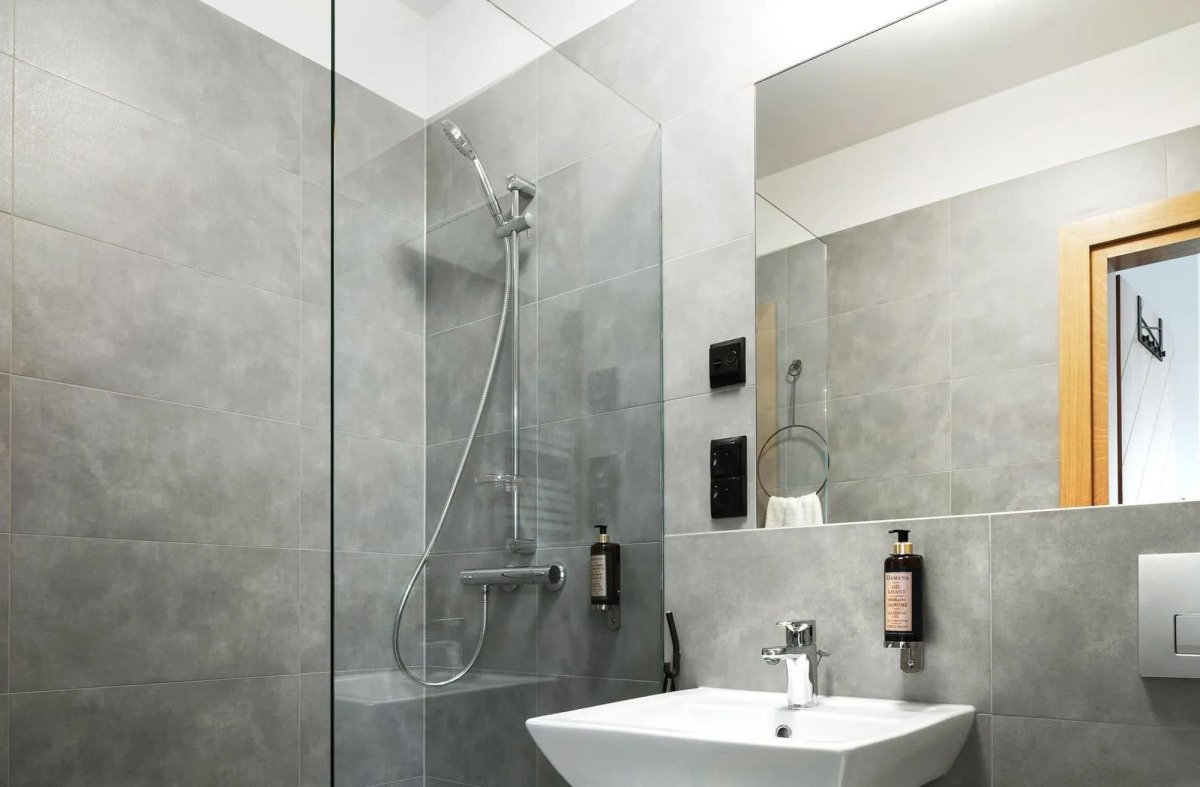 Well Well Aparthotel