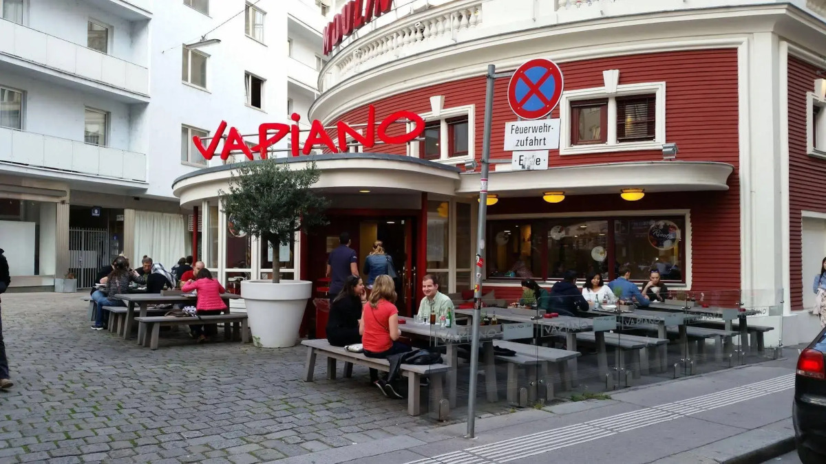 Goldfisch Apartment Vienna Opera House