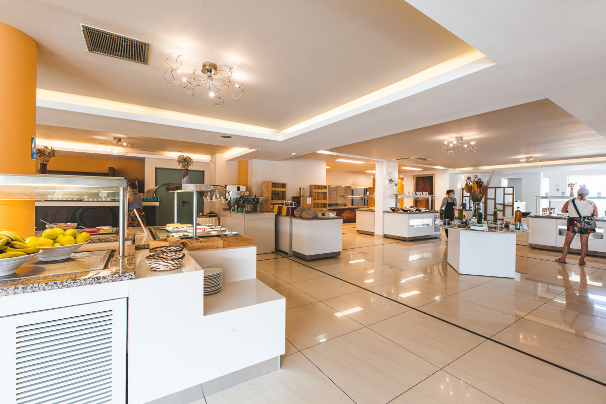 Отель Chrispy Waterpark Resort