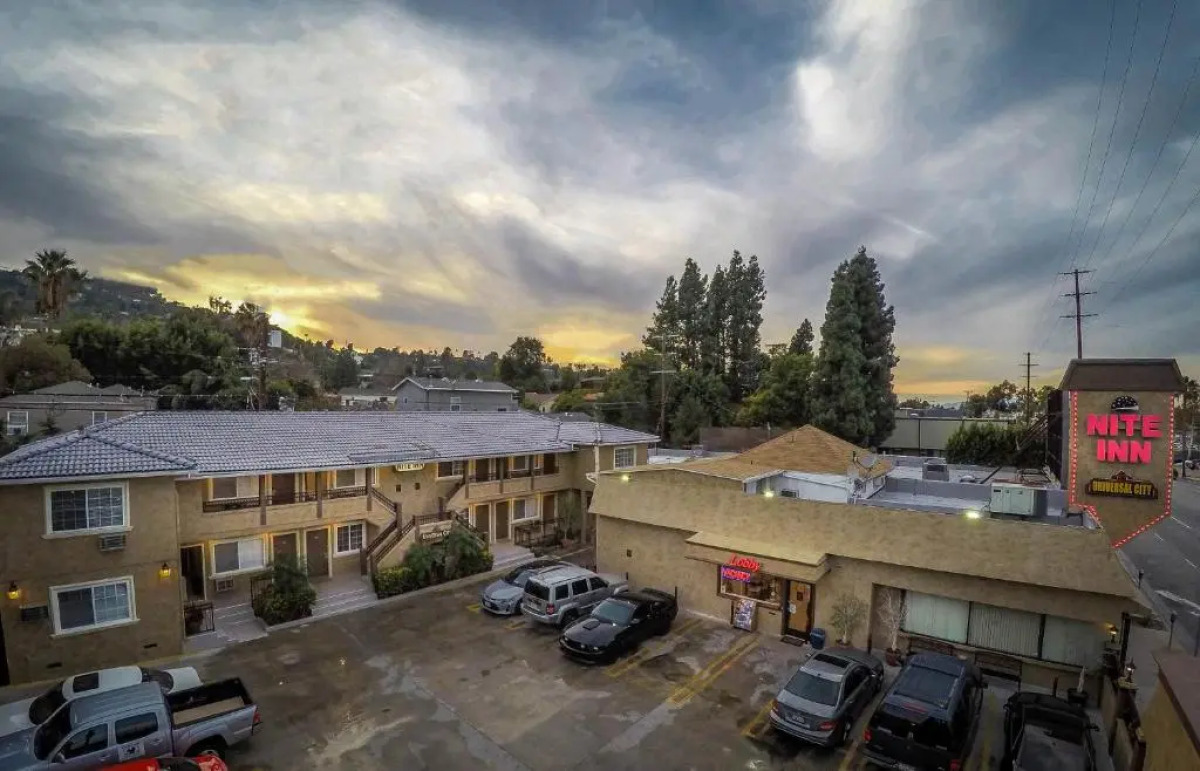 Nite Inn - Walking Distance to Universal Studios Hollywood