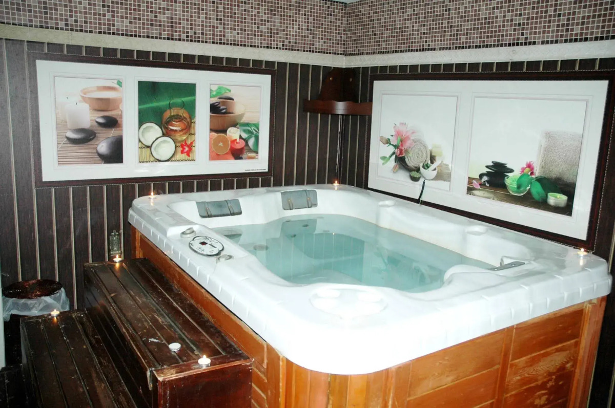 Nubian Village, Families and Couples only