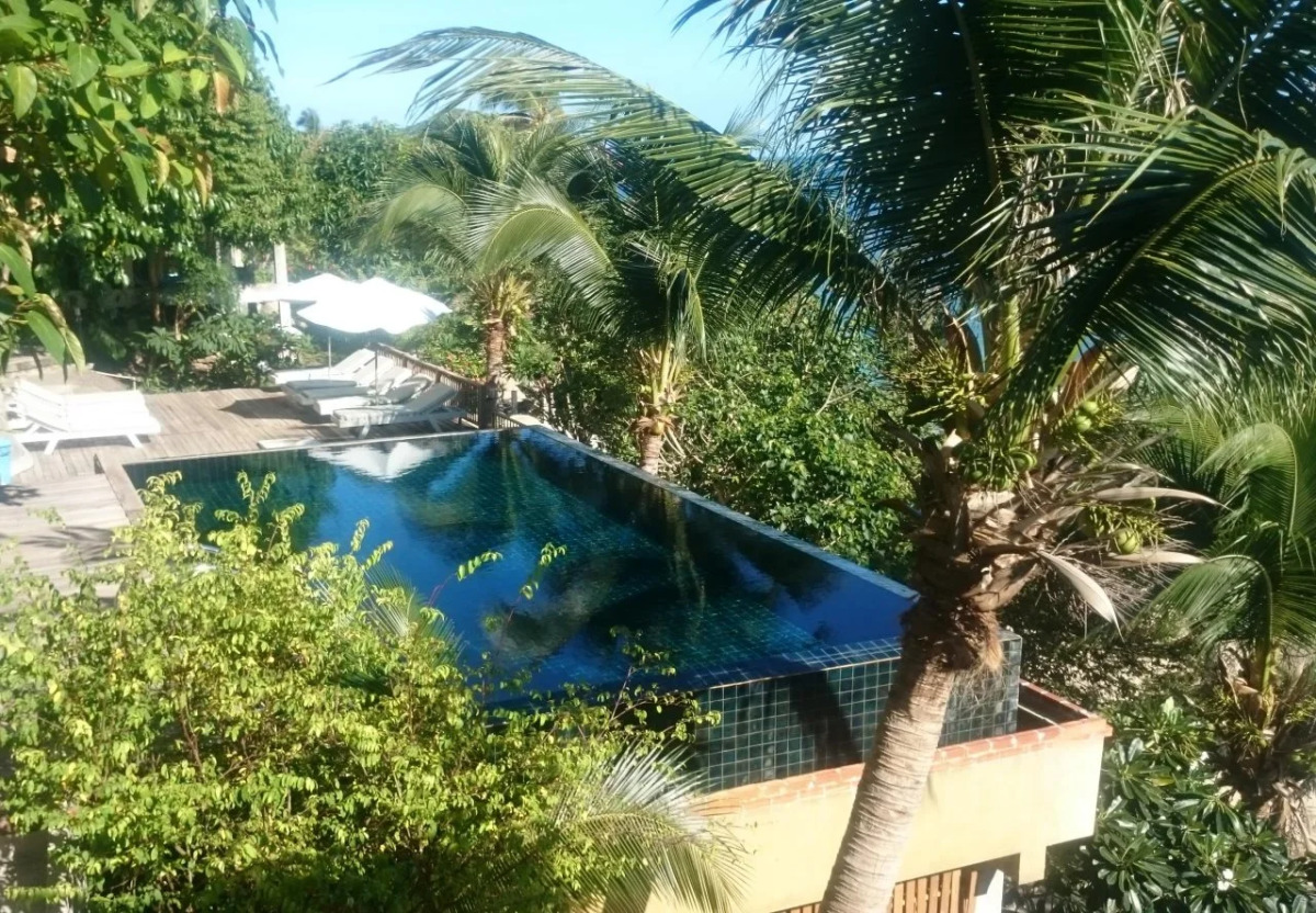 Blue Hill Beach Resort