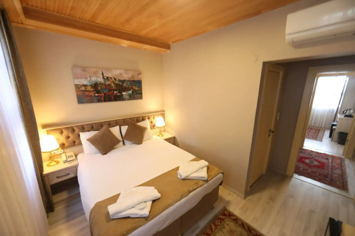 Отель Sultans Royal