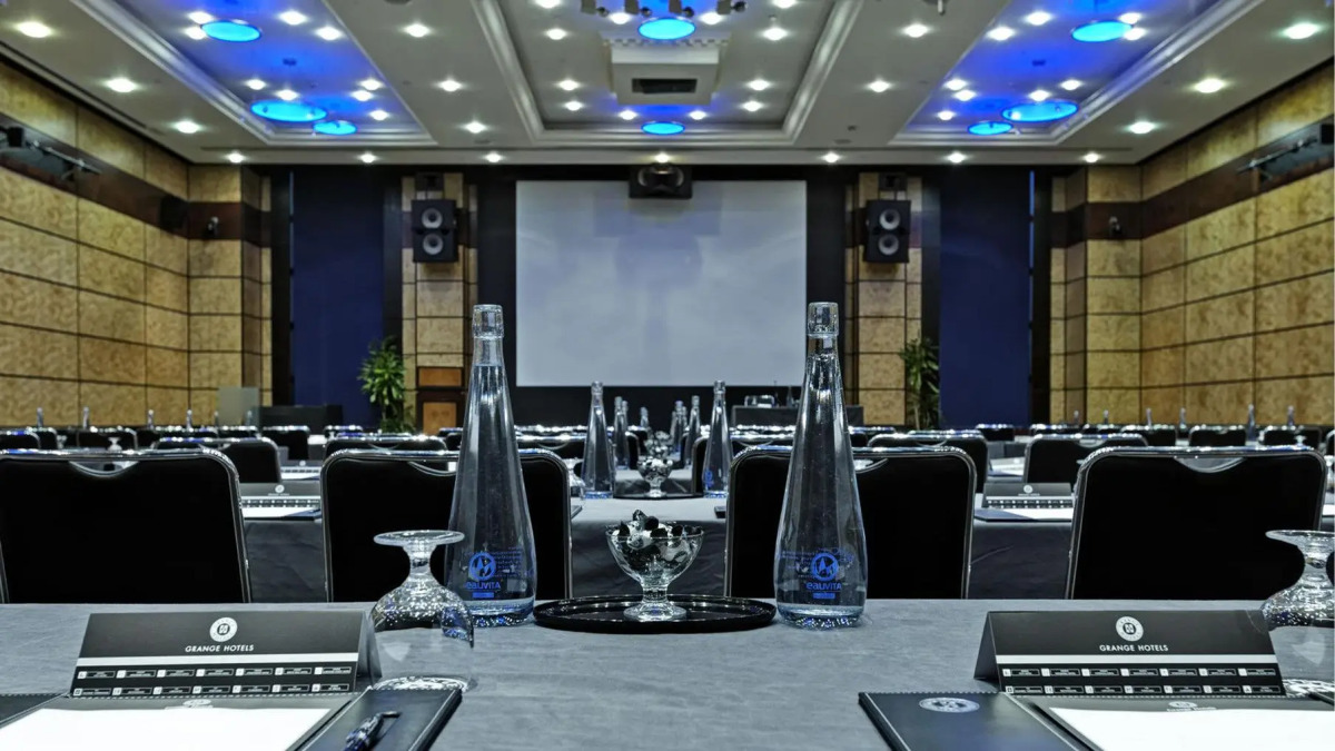 Leonardo Royal Hotel London City