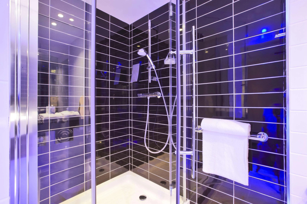 Holiday Inn Express Marseille Airport by IHG