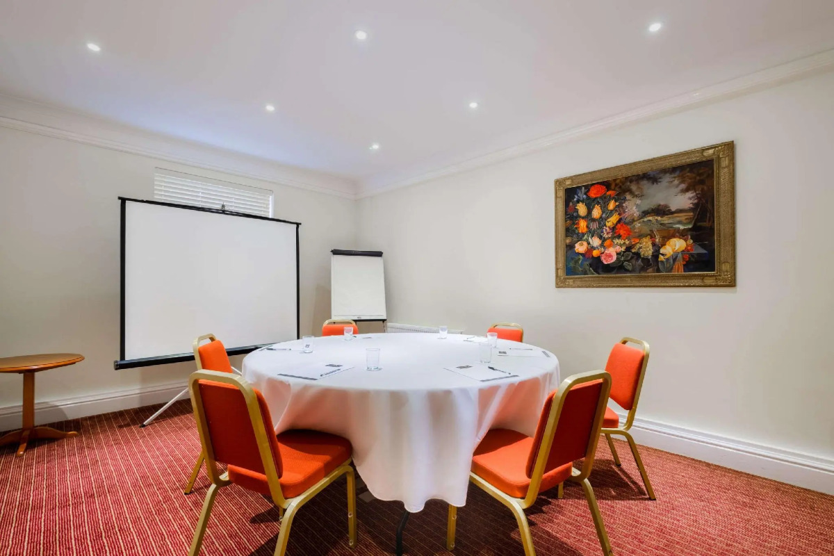 Ramada by Wyndham Cheltenham