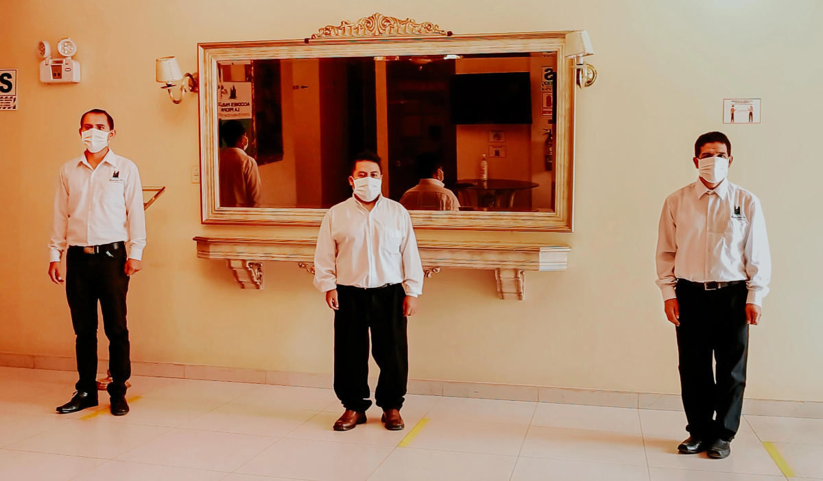 Hotel Manhattan Inn Airport