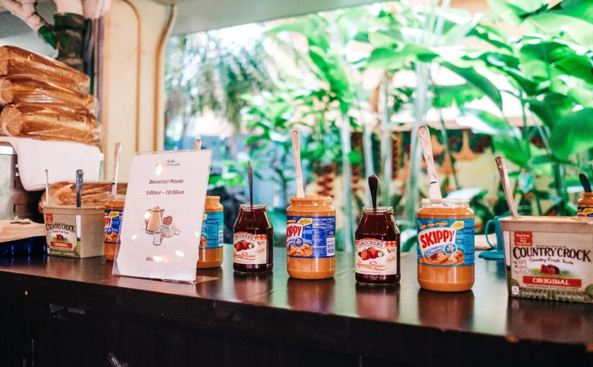 Waikiki Beachside Hostel